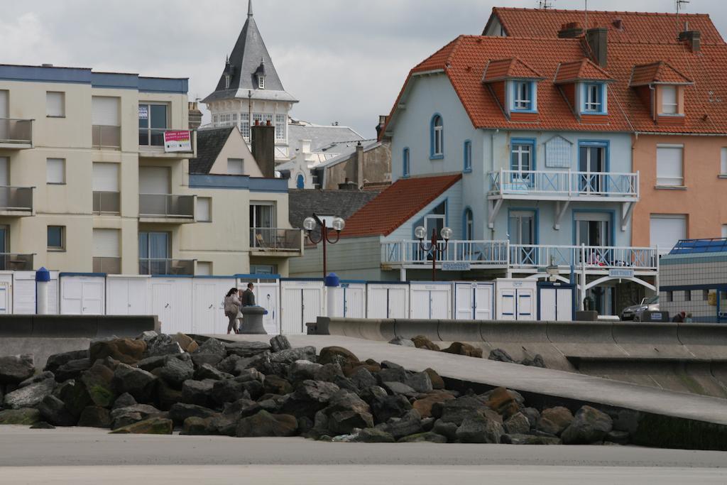 Villa Tremail - La Plage Au Pied De Votre Chambre Wimereux Exterior photo